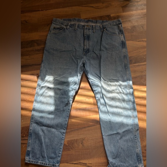Size 44x30 vintage wrangler jeans - Picture 2 of 4